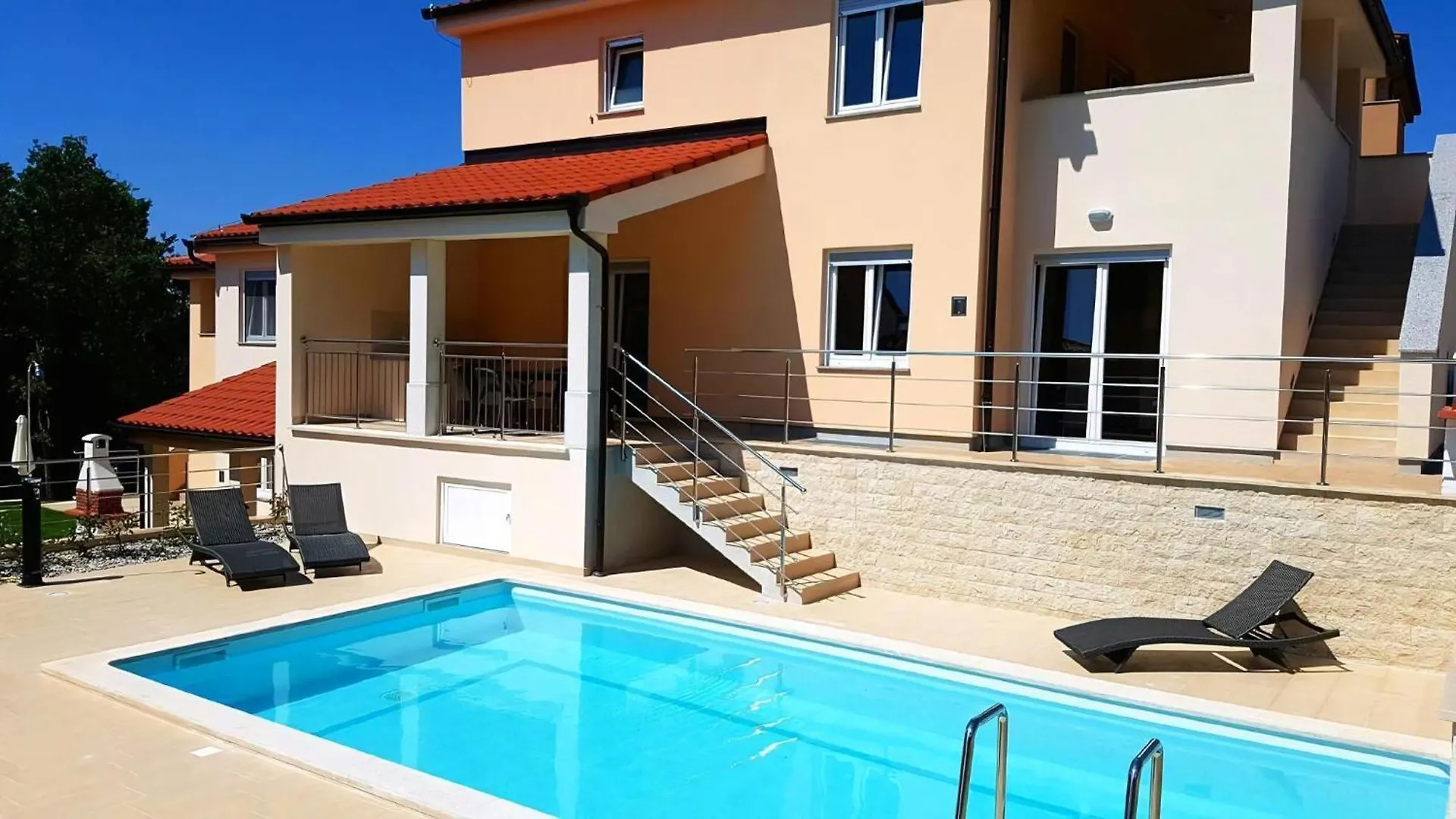 Tolles Ferienhaus In Banjole Mit Privatem Pool Croatia